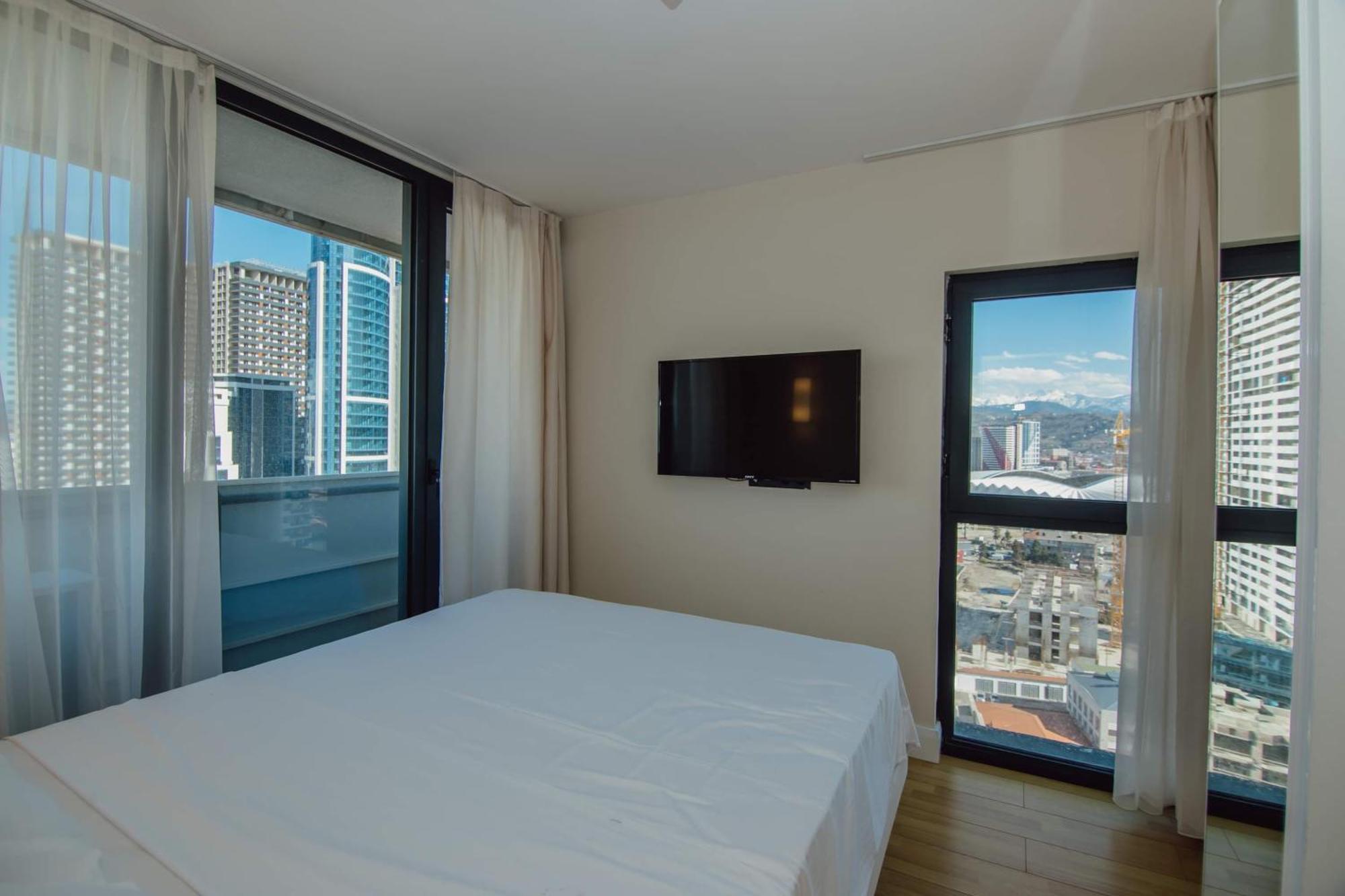 Orbi City Center Sea View Aparthotel Batumi Exterior photo