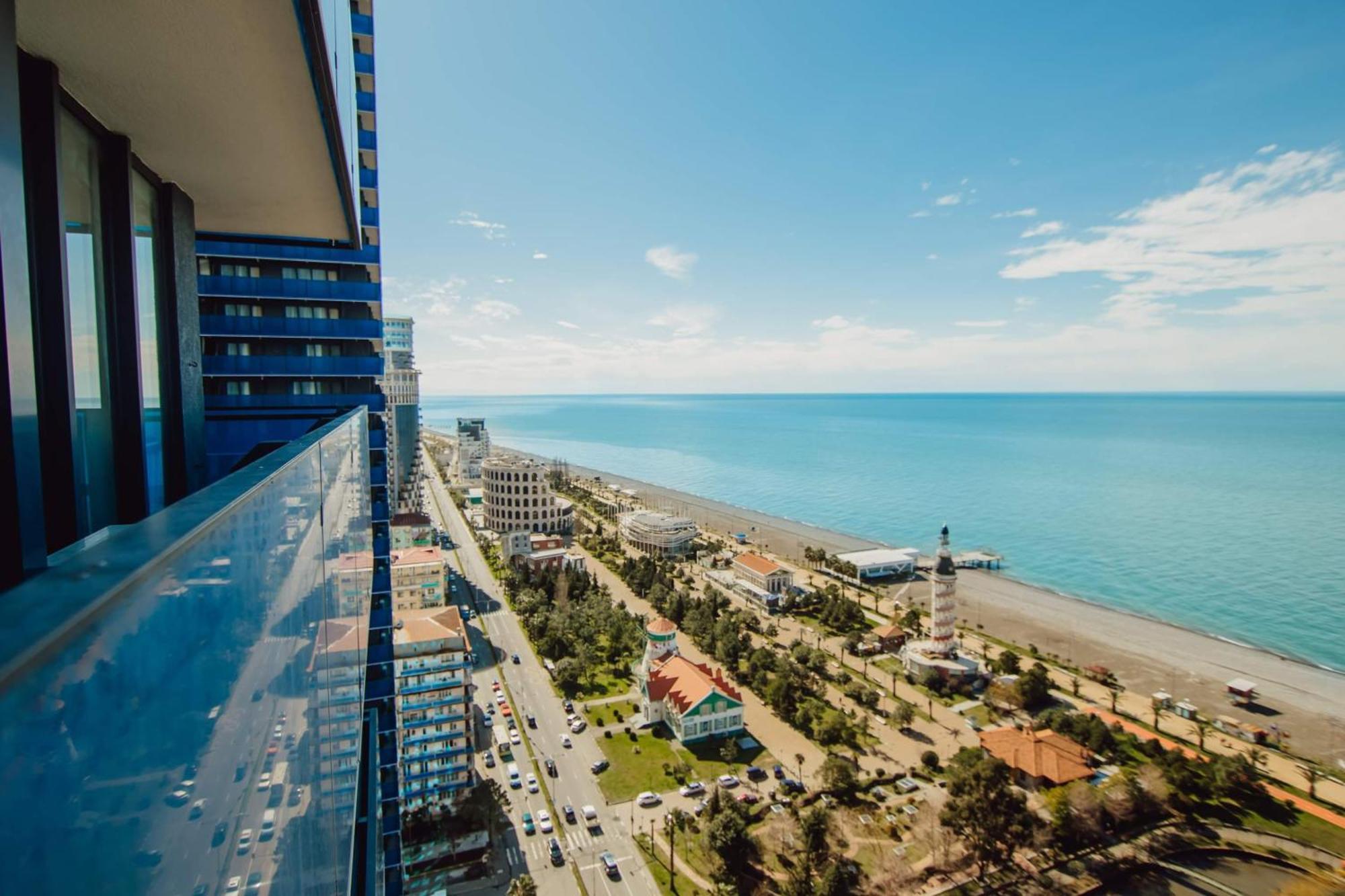 Orbi City Center Sea View Aparthotel Batumi Exterior photo